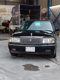 اسود ملكي • موديل ٢٠٠٠ • نجف