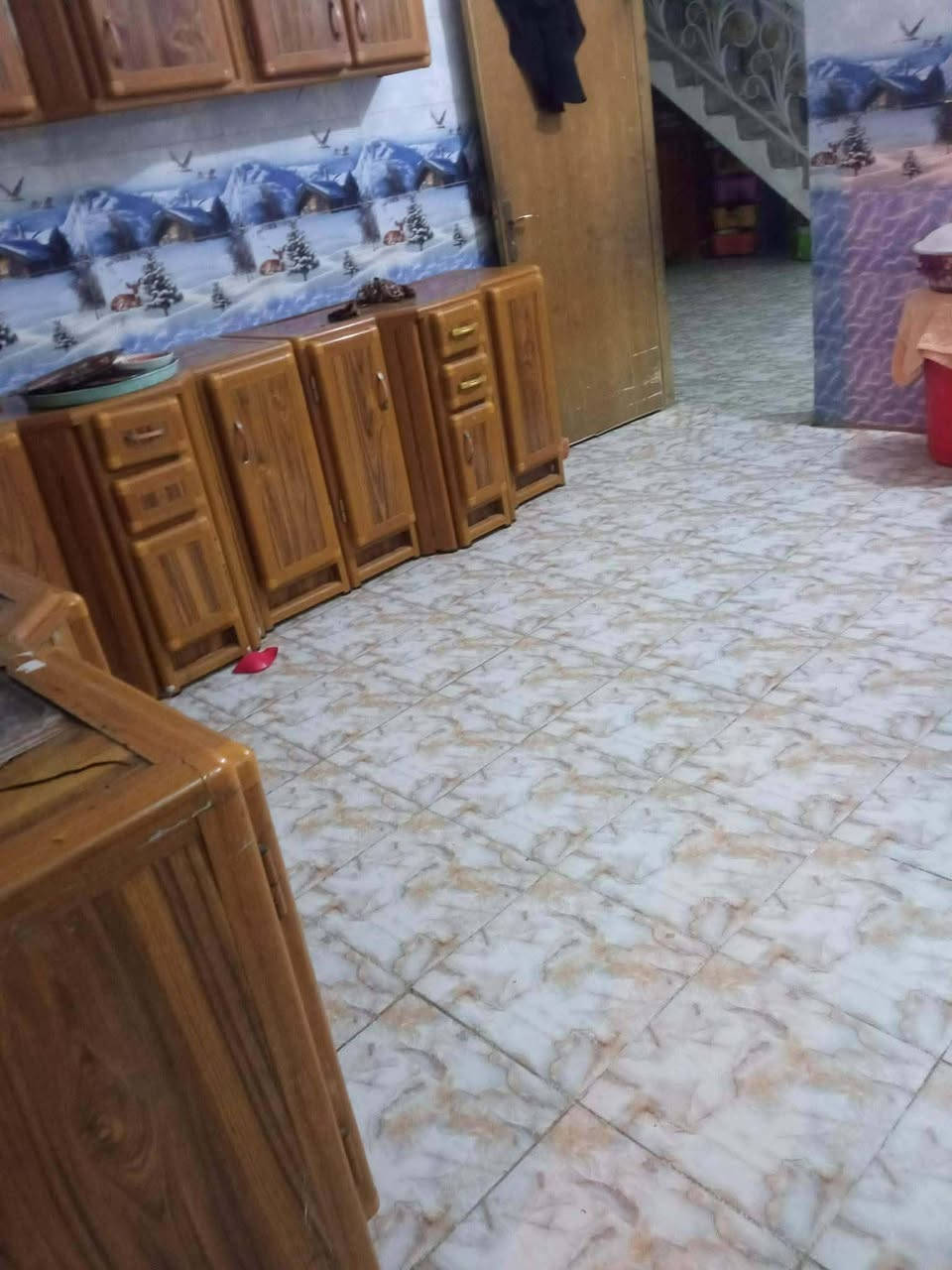 بيت للبيع حي الامين فرع حلويات لبنان سعر 190 بي مجال بسيط  المساحه 300 متر غرفتين كليدور صاله  مطبخ صحيات داخليه وخارجيه الاستفسار ع رقم 
***********
