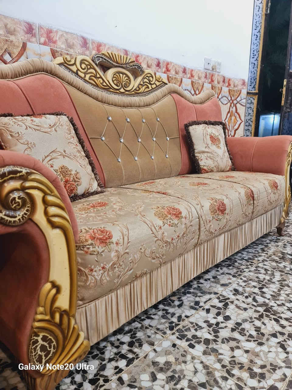 سلام عليكم  تخم ملكي👑 عشر مقاعد متكون من 5قطع تخم جديد مستخدم قليل سفنج ضغط عالي كل ضررمابي جديد مستخدم قليل👍 تخم تزكام احطاطه ثقيل ويا كوشات  تخم زلغ مابي
________________________________________________
مكاني بغداد الحسينيه المعامل  ((سسعره ))   [600 ] ويا توصيل بي مجال الشراي قليل  الشراي يجي خاص او وتساب ***********
سلام عليكم  تخم ملكي👑 عشر مقاعد متكون من 5قطع تخم جديد مستخدم قليل سفنج ضغط عالي كل ضررمابي جديد مستخدم قليل👍 تخم تزكام احطاطه ثقيل ويا كوشات  تخم زلغ مابي

نص مكتوب في الصور:
- Galaxy Note20 Ultra