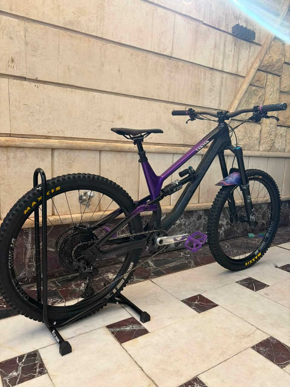 السلام عليكم
للبيع Canyon torque cf8 modified custom🌟
الوحيده بل عراق🌟
الفريم كاربون 
حجم الفريم M 
حجم التاير 27،5 
كروب سيت Deore Xt
الكرنك SLX chrome custom 
البريكات Deore Xt دبل بستم 
الدبل الامامي FOX 36 elite performance
الدبل الخلفي fox float x2 performance
الويل DT SWISS E1700 30mm
البطيخات dt swiss ratchet system
fox transfer دروبر سيت

للتواصل/***********☎️
مكاني بغداد زيونة 710📍
يتوفر توصيل جميع انحاء العراق🚚
