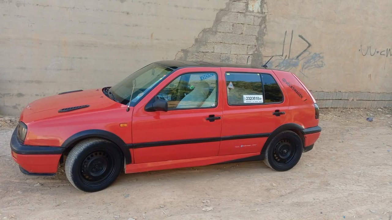 سلام عليكم سياره رقم سليمانيه دولي سياره كير محرك تاير صدر كله جديد كهربيات كله شغال موديل ٩٢ سياره ربع مابي مصرف بدون ضربه بدون خياس سياره تسجيل  كله شغال الدخول لوك سياره كلش حلو صبغ جماليه بدون ضربه سياره انضف من الصوره السعر ٢٩ وبي مجال قليل مكاني كركوك دروازه الرقم *********** فقط بيع جماعات القساط وال موده لا تخابروني وترسالوني سياره ٥ كير كلش حلو ونضيف كركوك, العراق
