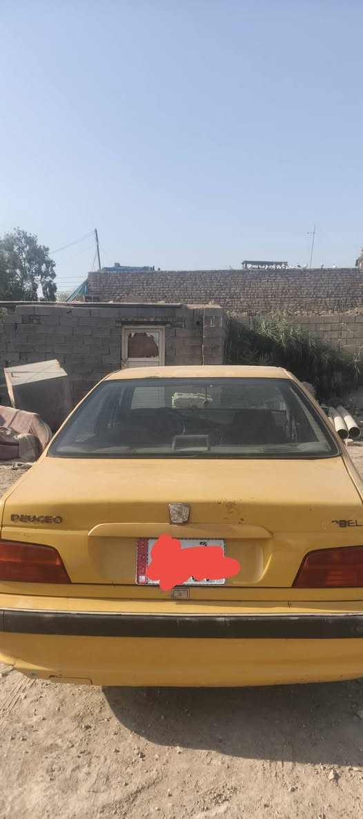 السلام عليكم بيجو بارص 2015 بسمي رقم إنكليزي تحويل ثاني يوم سيارة نضيفه تبريد كهربائيات شغالة نقوصات شي بسيط ضربته بالجاملغ الأيمن موضح بالصور السعر 40 وبيهه مجال الاتصالات ***********وبي واتساب العنوان بغداد

