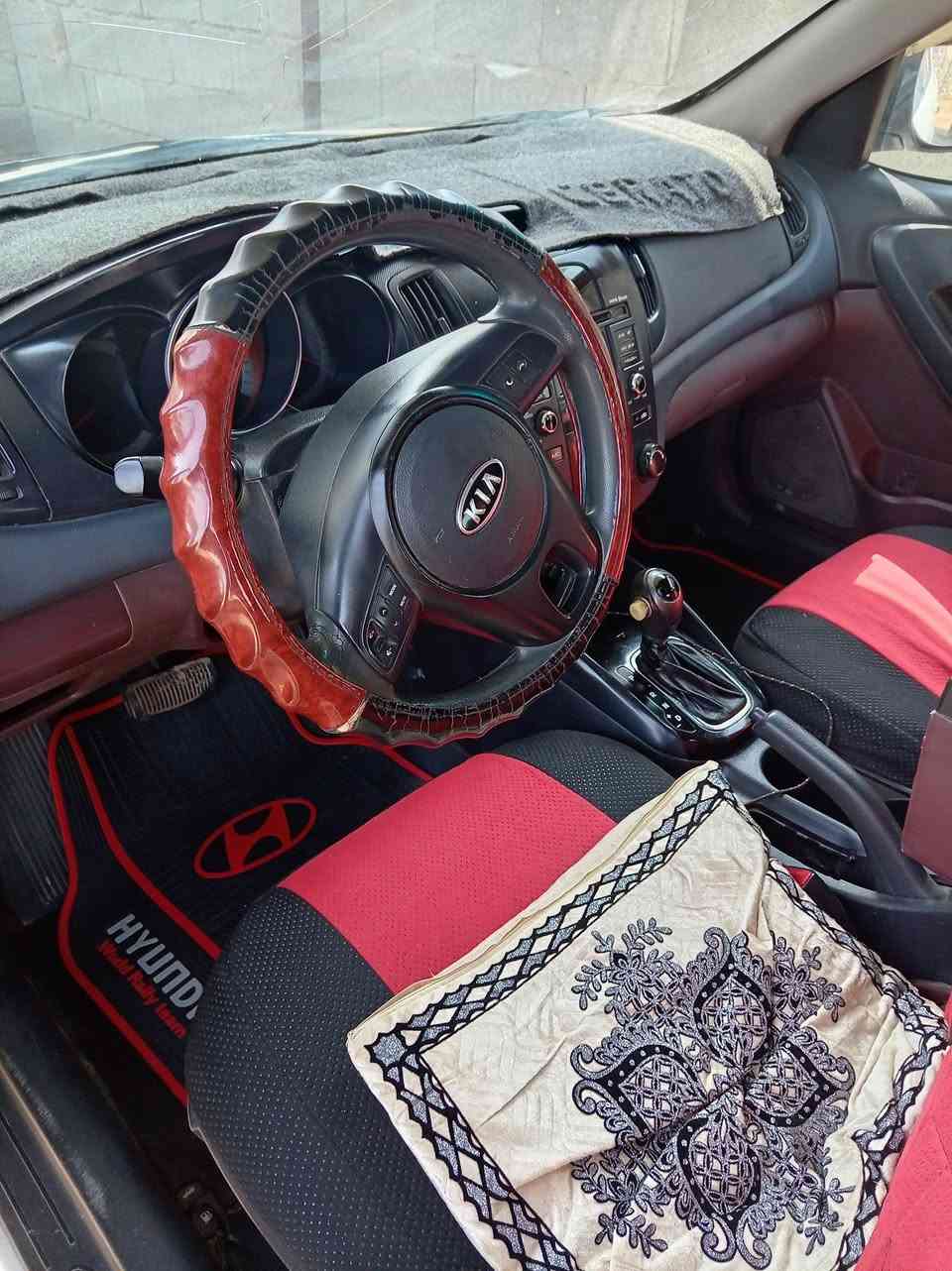 السلام عليكم
سيراتو٢٠١٢
رقم اربيل
صبغ احزام
وبيهه بارد بالقماره حادثهه جاملغ امامي جهة السايق وصاير تصليح عالداخل
واسط العزيزية
السعر ٦٥وبيهه مجال
***********
