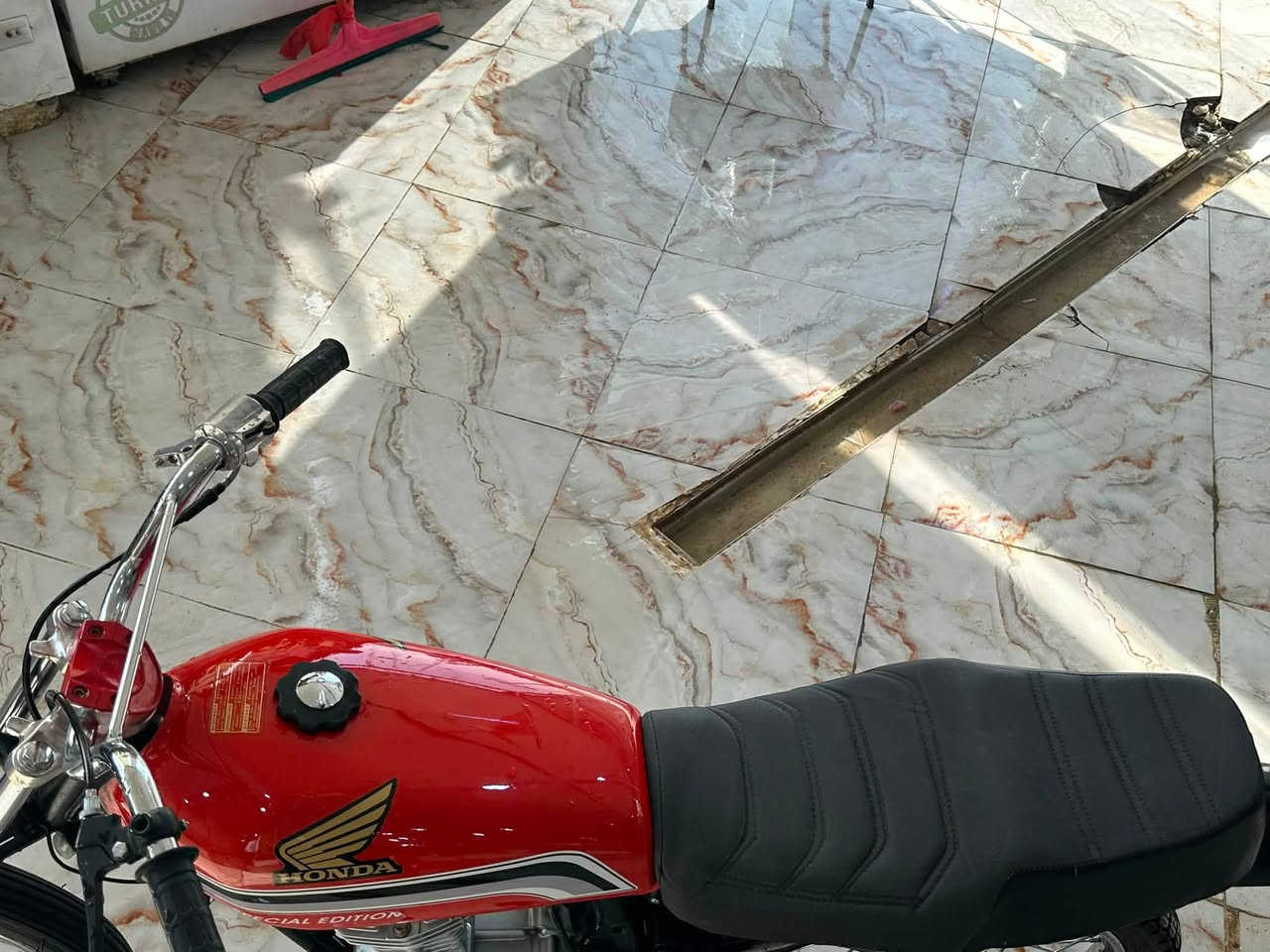 سلام عليكم درجه البيع نامه درجه جديده تعمير 26 مكينه مامفتوحه درجه كلش نضيفه شوفت العين كلك كلك  سعر خاص       ***********بس تصال مابي واتساب مكاني ناصريه مركز
