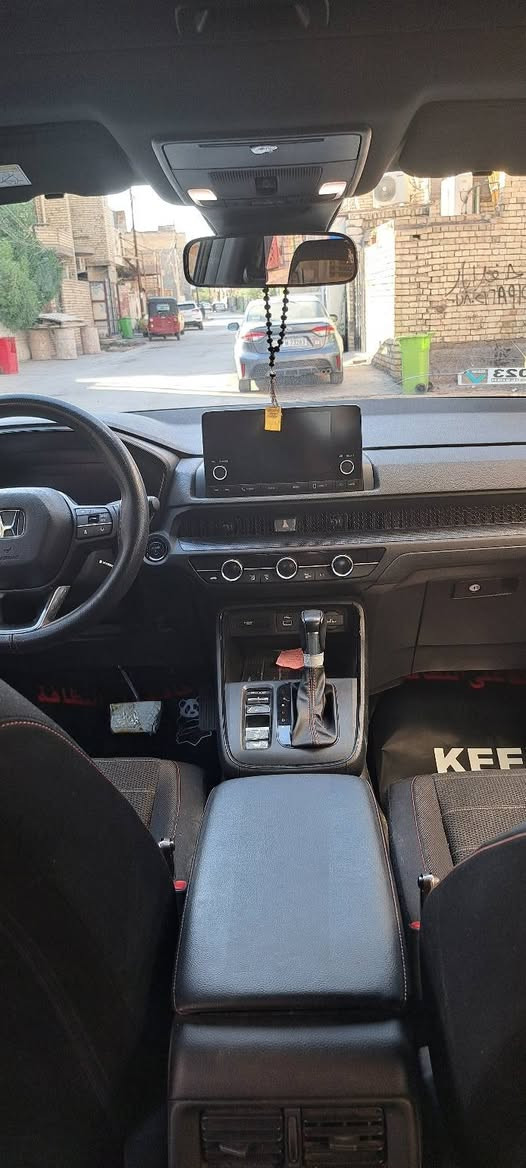 السلام عليكم للبيع
هوندا CRV 2023 لون اسود حادث تبديل بنيد بدون دواخل ماشيه 72000 الف كيلو مواصفات معروفه
السعر 18000 $ 
***********
