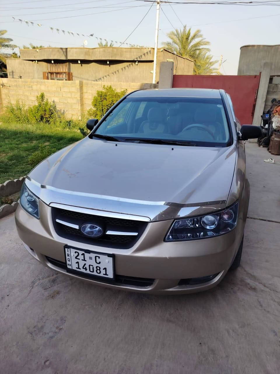 السلام عليكم 
سوناتا 2007 
6v
6 سلندر 
وارد امريكي 
المحرك والكير مكفولات لا تبخير ولا تنقيص 
السونار موجود بالمنشور 
السعر 80 وبيها مجال 
الانبار الرمادي البغدادي 
للتواصل خاص 
او ***********
