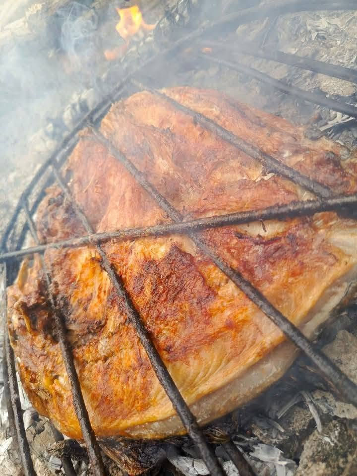 السمك من محل حسين ناصريه غير😋
🐟🐠  سمك مسكوف على الطريقه البغدادية الصلصه غير ويانه وسمك حي عدنه 
📍 العنوان 
📍 الحريه الدور نواب الظباط شارع أبو حطاب قرب الضريبه
***********📱
***********وات ساب
🛵 توصيل موجود 🏍
