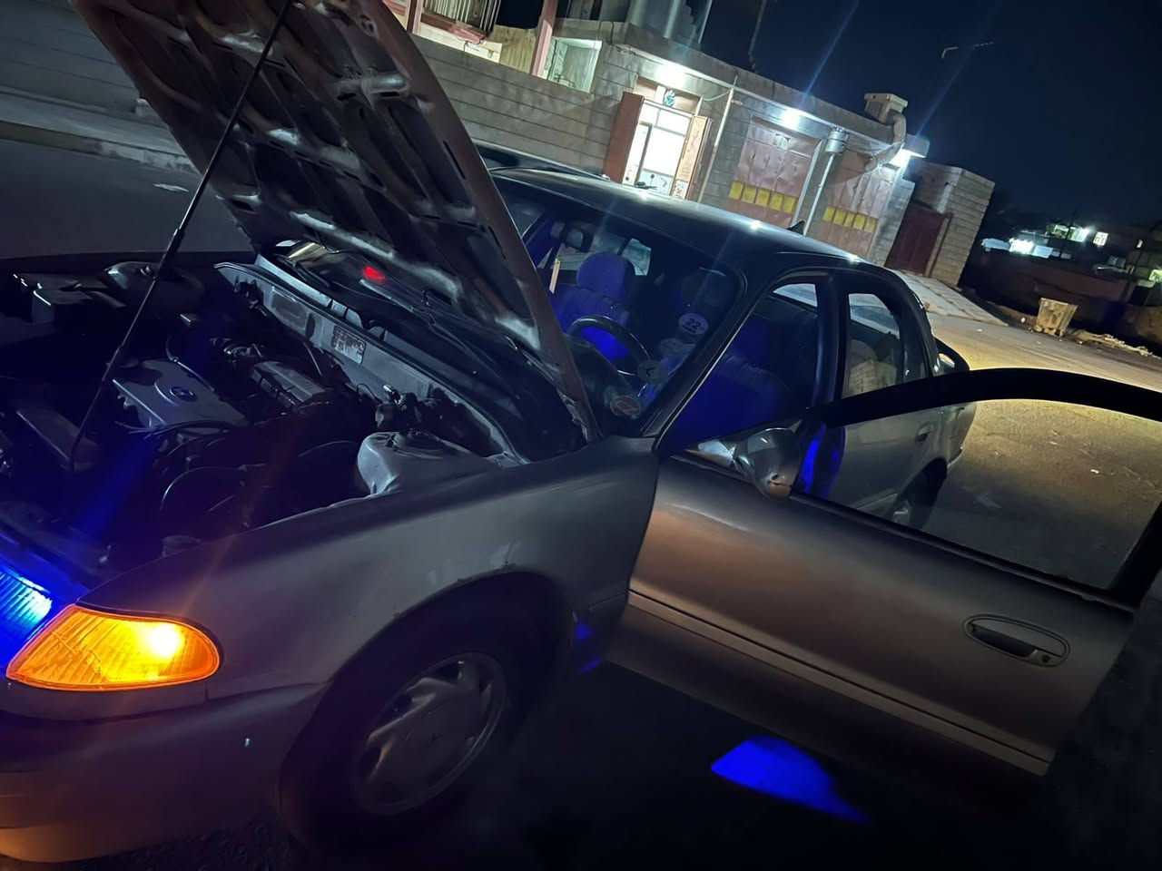 سوناتا تو موديل 93ديالى مصبوغه حزام جماليه بدون ضربه محرك وكير مكفولات أتو ماتيك قفلها 40ورقه رقمها جديد بس سنويتها ساقطه صار كم شهر ***********
