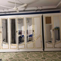 غرفه نوم عراقي طلب خاص حجم كبير شي فخم جدا استخدام شي قليل جدا نضافه 1...