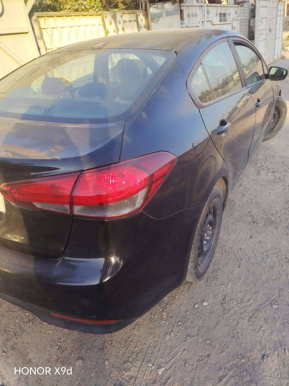 كيا فورتي موديل ١٧ للبيع
٤ قطع تبديل صبغ حزام
بدون دواخل
شاصي لغد كفالة
رقم اربيل باسمي
مكاني بغداد ***********

نص مكتوب في الصور:
- HONOR X9d