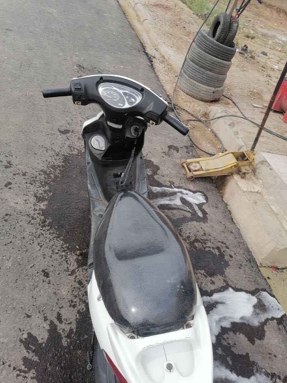 دراجه سيام sym للبيع 800 وبيها مجال 
نظيفه أخو الجديد  المكان ميسان العمارة منطقة الجمعيات 
الشراي يتصل على الرقم التالي*********** Singapore
