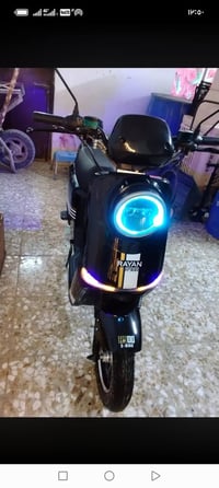 R900 • شحن • بدون بطاريات