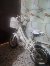 بايسكل • مناسب ٩ سنوات • استخدام قليل