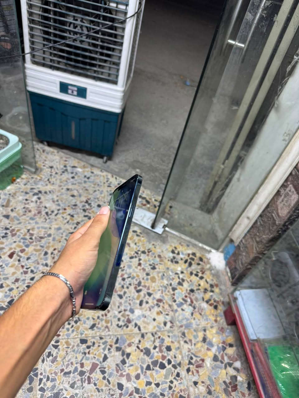 12 برو ماكس
ذ256

ب83

ما مبدل بي ايشي 

نضافة مية بل مية

سعر 450 

مكاني بغداد بلديات 

***********
