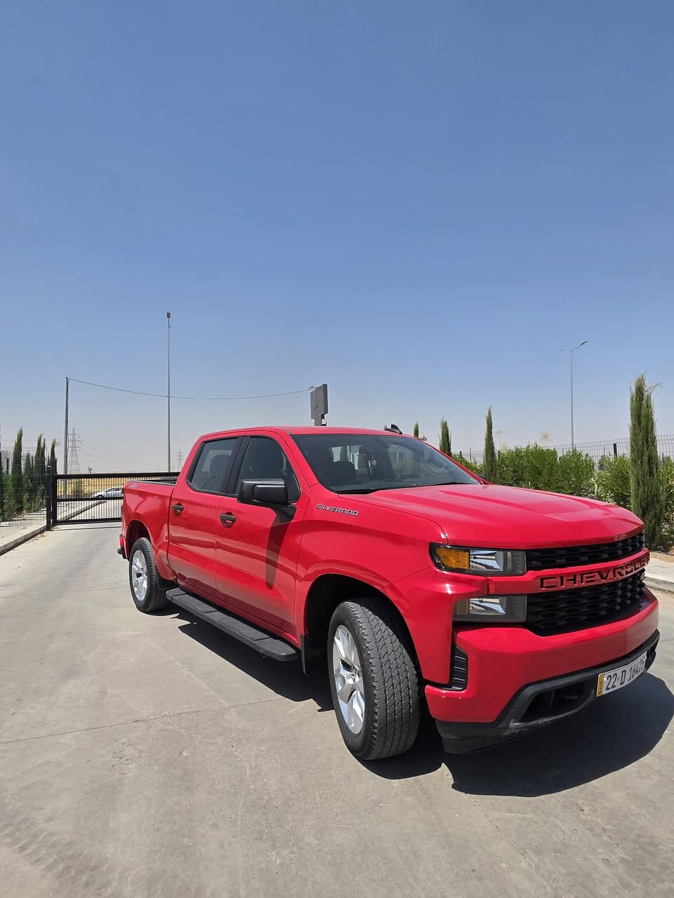 Silverado#للبيع
2021 custom 
2.7 turbo v4

ماشية :135 كم

السعر: 218$$$

٤ سلندر
كير ٨ نمر 
دبل أكسل 4x4
كاميرا خلفية دوارة
حساسات خلفي
صندوق  كهربائي
تثبيت سرعة
مرايات جانبية كهربائية
تشغيل عن بعد 
هندبريك بصمة
أبل كار بلي

٤ قطع صبغ بدون دواخل بدون شاصي بدون أرباك بشرط

السيارة فقط بيع بدون مراوس
مكان سيارة اربيل
للاستفسار: ***********
