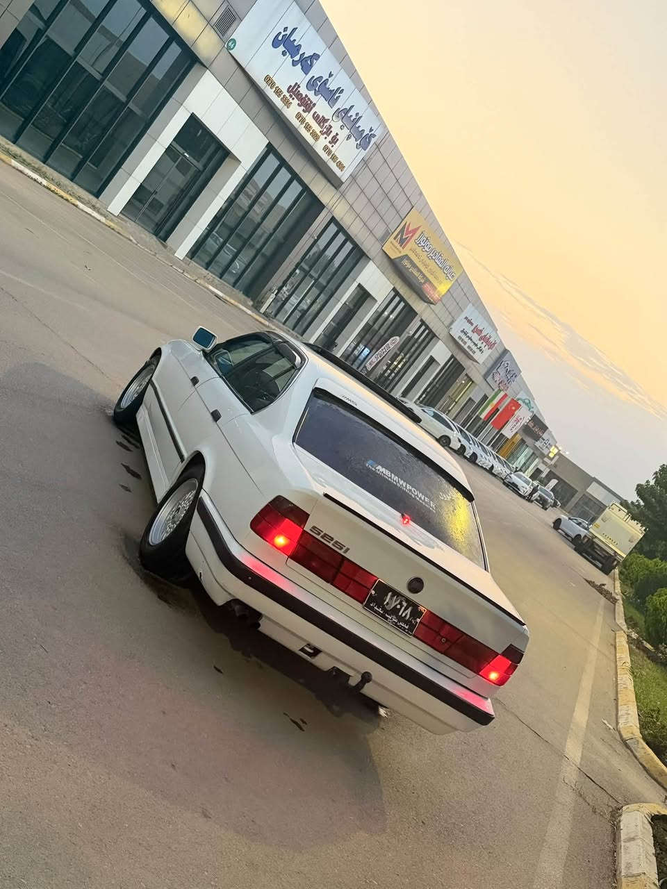 بي إم دبليو E34 • ١٩٩٢ • توماتيك