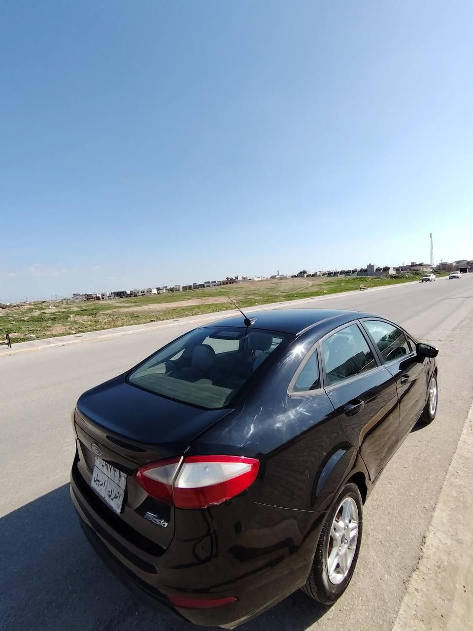 فۆرد فێستا مۆدیل 2019
دوو نیوپارچەی بۆیاخە. دووبست بۆنیدی معجونە.
جەمپێکی پشتی هەیە.  سەنەوی مانگی شەش بەسەر چووە. هەندێك  تەزرەی سەقفی هەیە  . 
78$ معامەلە

***********
شوێن هەولێر أربيل, العراق
