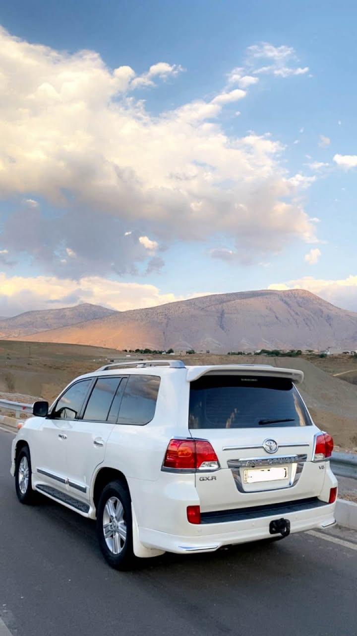 وەنەوشە 2013 V6 برێمی دەرەجە یەك
وەنەوشە فول مواسەفاتی برێمی بەسمە شغال ٢ بەسمە بیلادی کوشین جلد کوشین کارەبا ٨ ارباگ حەساس پشت و پێش شاشە کامیرە لیدی دەحامی بیلادی سلایت تەبرید مەرکەزی سوکان ڤۆڵیۆم ٤ تایە و ویلی Dounlop بیلادی سپێری دا نەبەزییە 
١٧٠ هەزار حقیقی ڕۆیشتییە 
سەیارەکە بێ سبوغە ٢ جێ تعدیلی هەیە
گێڕ و مەکینە بە شەرت نەکرایتەوە
هەززە و سەنەوی نوێیە بە ناوی خۆمە
*********** أربيل, العراق
