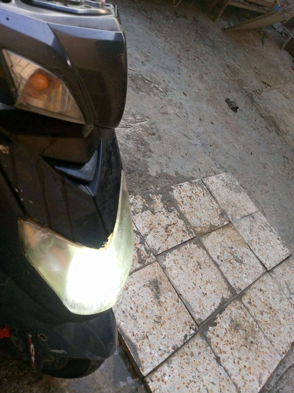 سلام عليكم دراجه سكنس فحل لبيع ياباني شغاله نص نكره سلف وهندر وكهرباءيتها كلها شغاله كامله وكفراتها بلاديه مختمه ختم واحد و محركها بلادي نطيف مامفتوحه ابد بلاديه ناعمه خرسه شلعه ومعدل خير من الله وتايراتها جدد وكابريتر بلادي وصالنصه رياضيه تخبل مكاني بشارع فلسطين رقمي ***********متواجد وتساب ورصيد السعر 375 بيها مجال لشراي

