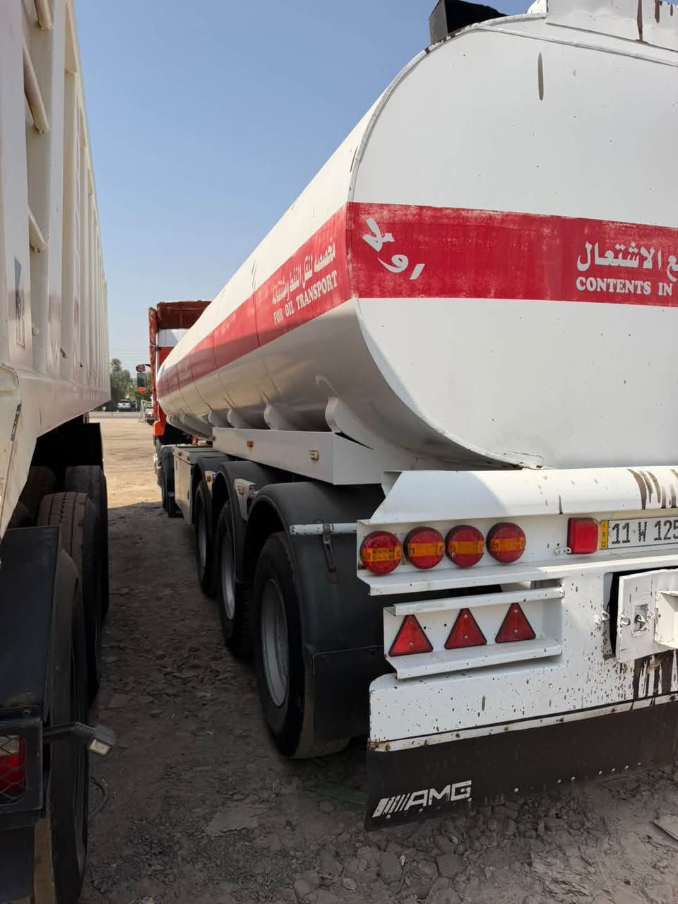 سكانيا بطه موديل 94 مكينه 13 گير 3&3 شاصي مكفول 
مربوطه صهريج 3 دناگير صيني حداده جرف بياضات 32 
اسود 30
‭***********
***********
‬
