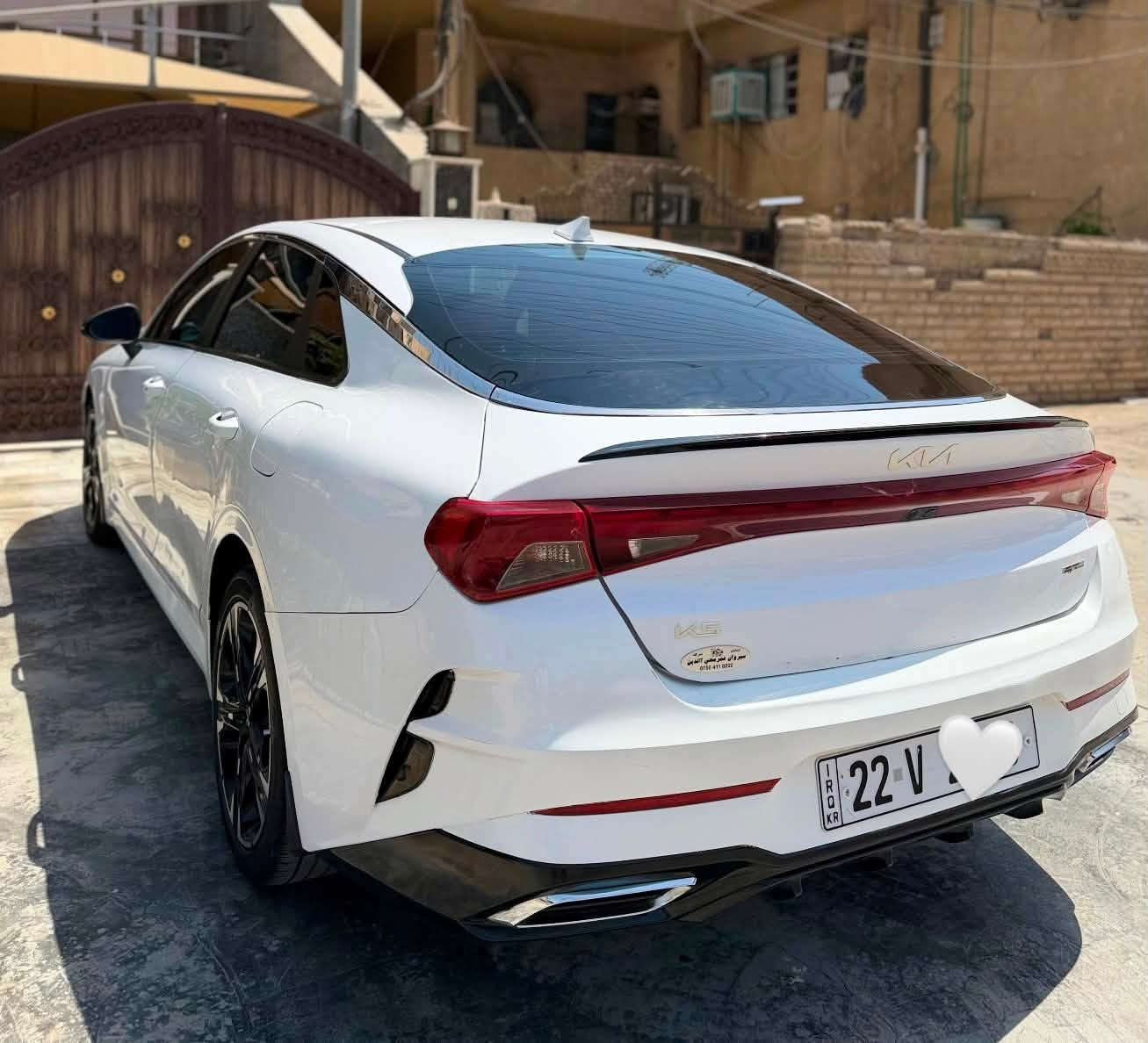 🚘 للبيع Kia K5 GT-Line موديل 2024
📍 رقم أربيل تحويل ثاني يوم
📍 المكان: بغداد – المشتل 
قطعتين صبغ جاملغ امامي وجاملغ الخلفي وباب سايق كلير امريكا فقط بجم كبس بدون دواخل بدون ايرباك جديده سياره ومابيه نقص 

🎨 اللون: أبيض
🔥 محرك 1600 تيربو
جاهزه السياره من كل النواحي ومابيها نقص 
🌟 المواصفات:
• داخلية ماروني مغلفه ارضيه بل كامل رياضي
• كشنات جلد + تدفئة
• ستيرن تدفئة
• تشغيل عن بعد
• بصمة + هاند بريك بصمة
• شحن هاتف لاسلكي
• قيادة ذاتية على الخطوط السريعة
• مثبت سرعة / ماشيه 64
• AUTO HOLD
• أوتو بريك
• كير أوتو + عادي

🛡️ أنظمة الأمان:
• ABS
• مانع انزلاق
• حساسات إطارات
• رادار أمامي وجانبي
• مراقبة النقطة العمياء
• رادار الخطوط البيضاء
• توقف ذاتي عند الرجوع

💡 الإضافات:
• لايتات 4 عدسات
• LED + زينون
• بك لايت LED
• مصابيح ضباب LED
• كامرة دوارة
• شاشة + شاشة أعطال
• نظام ملاحة (خريطة)
• Apple CarPlay / Android Auto لاسلكي
• بلوتوث + AUX + USB
• فول تحكم ستيرن
• أشاير بالمرايا
• مقعد كهربائي
• ويلكم لايت رياضي
• أنظمة قيادة: Eco / Sport / Smart / Normal

💰 السعر: 168$ دولار وبيها مجال بسيط  

📞 للاستفسار: ***********
✅ متوفر واتساب
