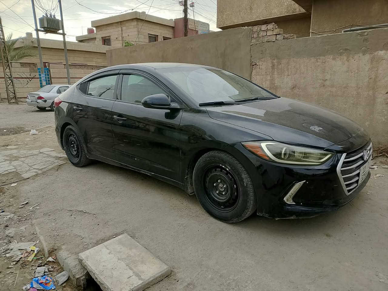النترا ٢٠١٧ • اسود • حادث