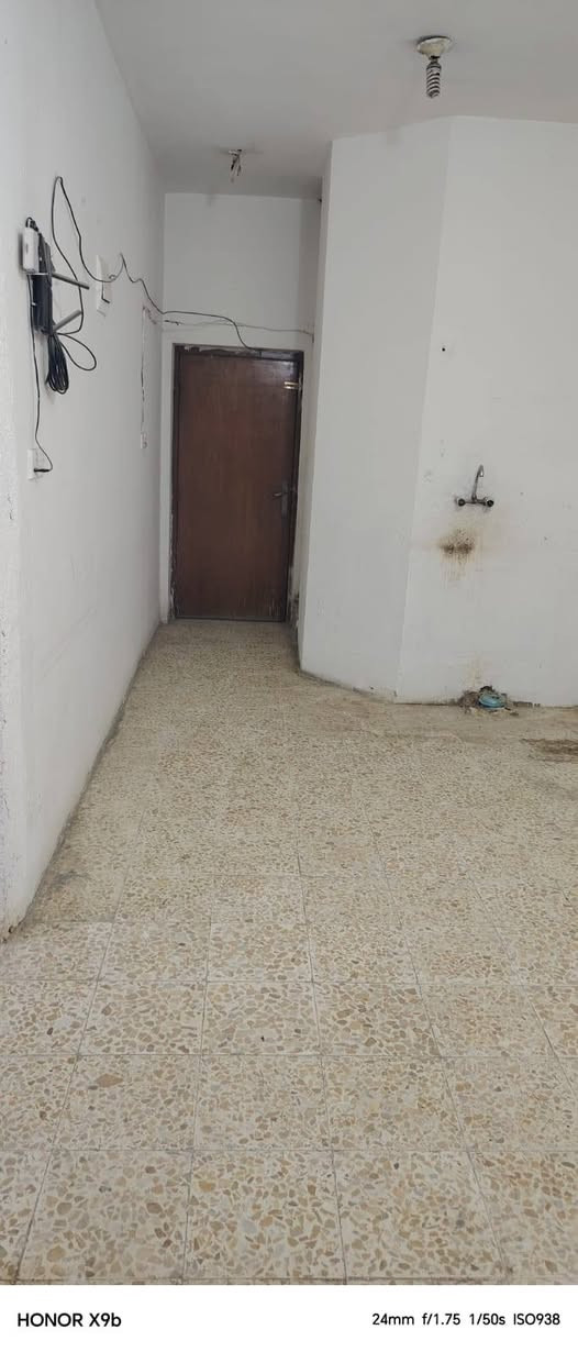 يوجد لدينا

شقه للايجار طابق اول

غرفتين كلدور مطبخ صحيات

سعر اجار ٢٥٠ الف

أجور الماء والكهرباء والانترنت واصل علينا

حله حي المهندسين قرب مركز تأهيل الجرحى

للاستفسار الاتصال على الرقم ***********
مراجعة مكتب ابو رقية
