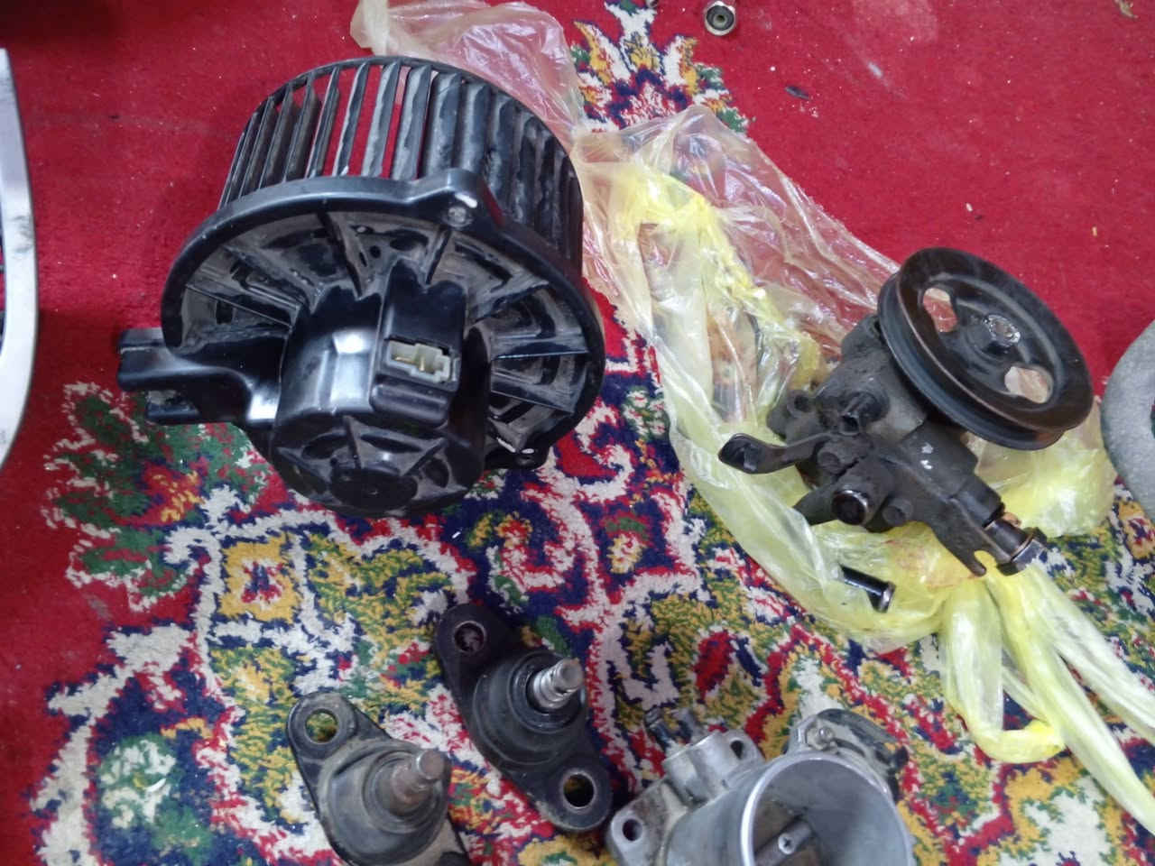 سلام عليكم للبيع كله شغال عل فحص بغداد ***********
