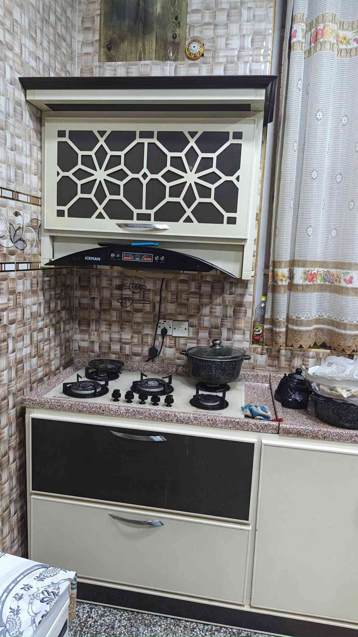 الكترونيات متفرقة • نص بالصور • للبيع