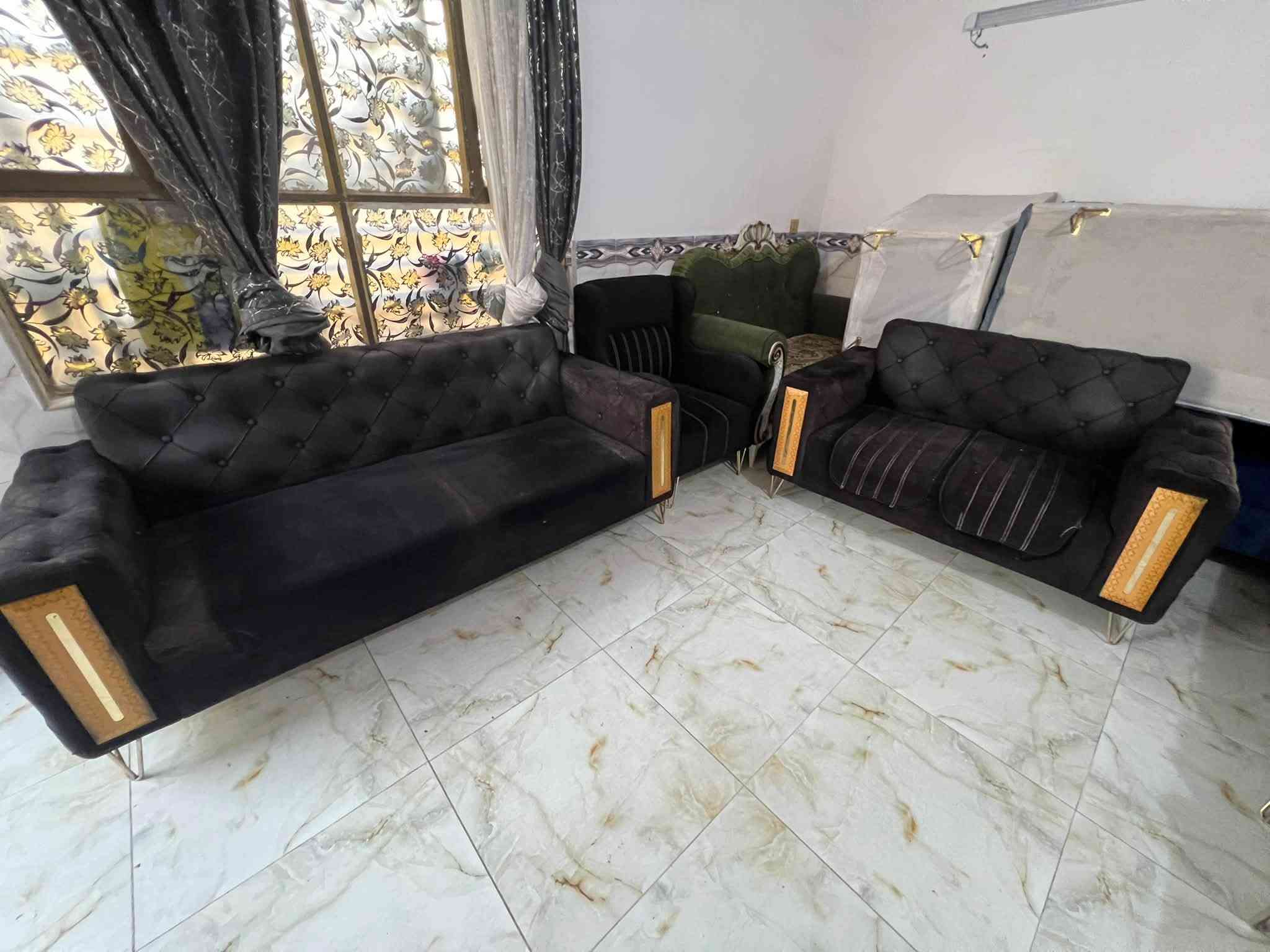 سعرهن 550 تخمين يعني الواحد 275 بيهن مجال مكاني نجف ***********
