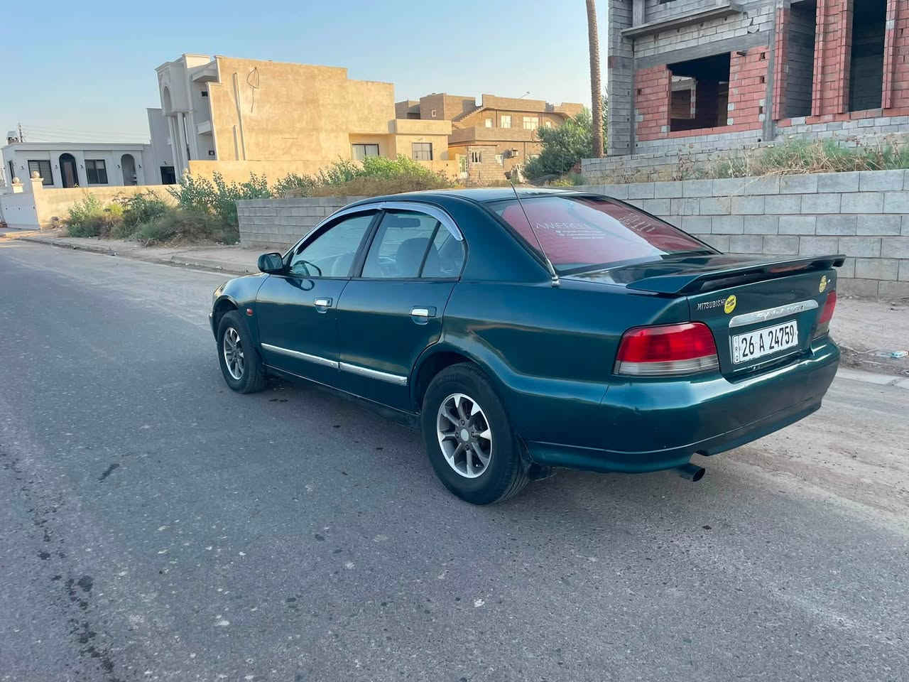 مسيبوشي گلنت ١٩٩٨
محرك ٢٠٠٠ 
گير محرك ادامة من كلشي 
 تبريد ثلج 
صدر تخم تاير جديد غرفة نظيفة
سيارة نظيفة وجاهزه تشغل وتمشي 

السعر  ٤٨
***********
