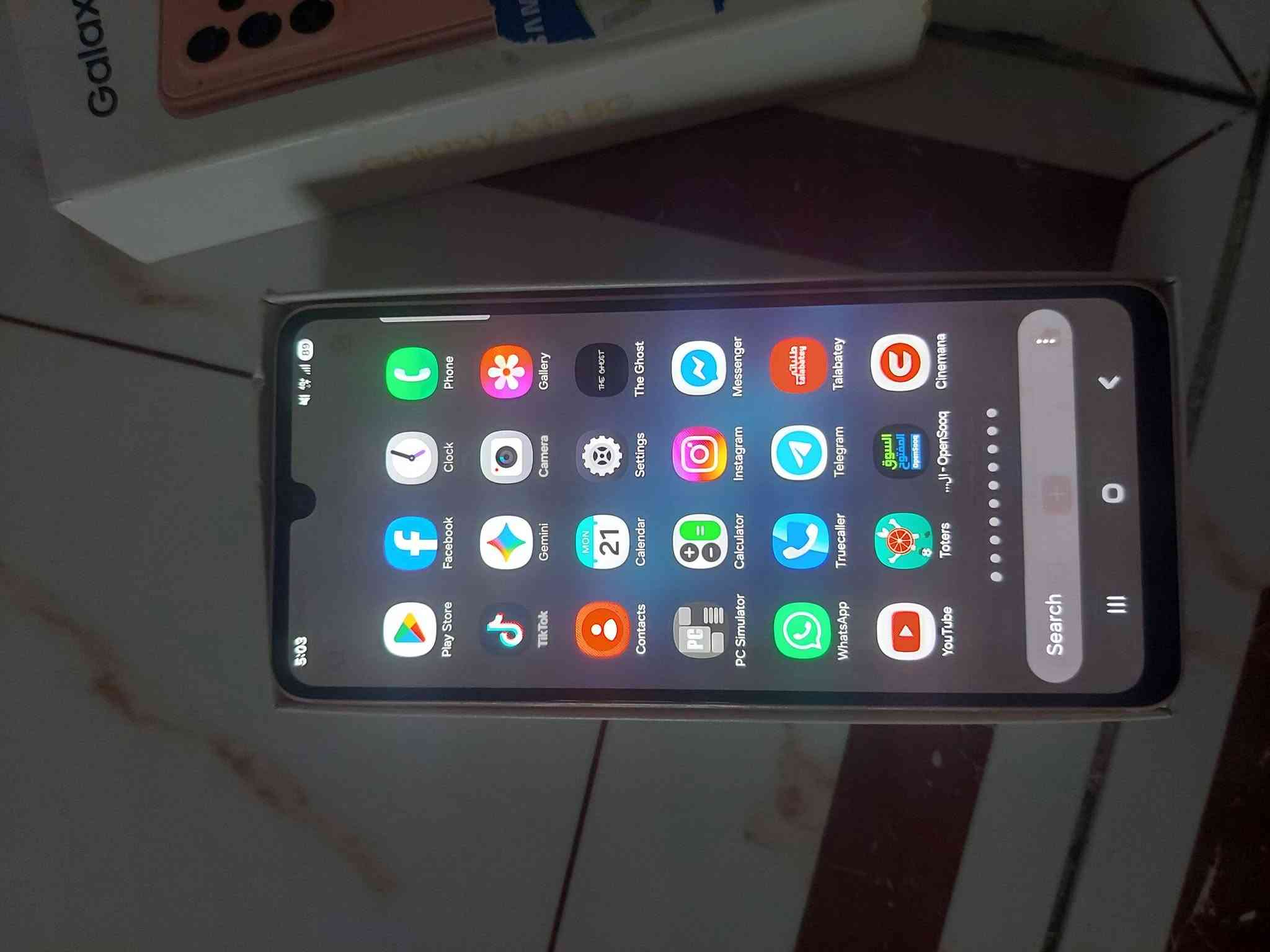 السلام عليكم A33 5G للبيع
المواصفات:
كاميرا 📷 48MP
ذاكرة 128GB + رام 8GB
بطارية 🔋 5000mAh
شاشة 6.4 بوصة Super AMOLED - 1080x2400 - 90Hz
المعالج Exynos 1280
يدعم الشحن السريع 25 واط او 20 واط 
الكارتونة موجودة

ملاحظة: اللون شوي متقشر من يم منفذ الشحن ويم السيم كارت - ذكرتها للأمانة - ما مأثر على الجهاز والجهاز شغال.

السعر 120 الف وبي مجال للشراي الجاد
مكاني: ميسان - العمارة وما عندي توصيل
للتواصل واتساب: ***********

نص مكتوب في الصور:
- CPU X القيادة معالج النظام البطارية شبكة اا المجموع الداخلي 106 ( 128GB ) GB داخلي مجاني 24.4 GB تقنية UI 4.1 عرض عرض 6.4 بوصة القرار 1080 2400 x بكسل كثافة 410.66 ppi معدل التحديث 90 Hz جميع معدلات الإطارات 90 Hz السطوع 79% جهاز