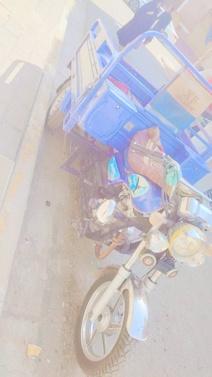 العنوان ديوانيه الحمزه شرقي ستوته مكفواله اوراقق اصولييه المحركك برغيي ما مفتوحح مننه ***********  المو شرايي لا يتصل
