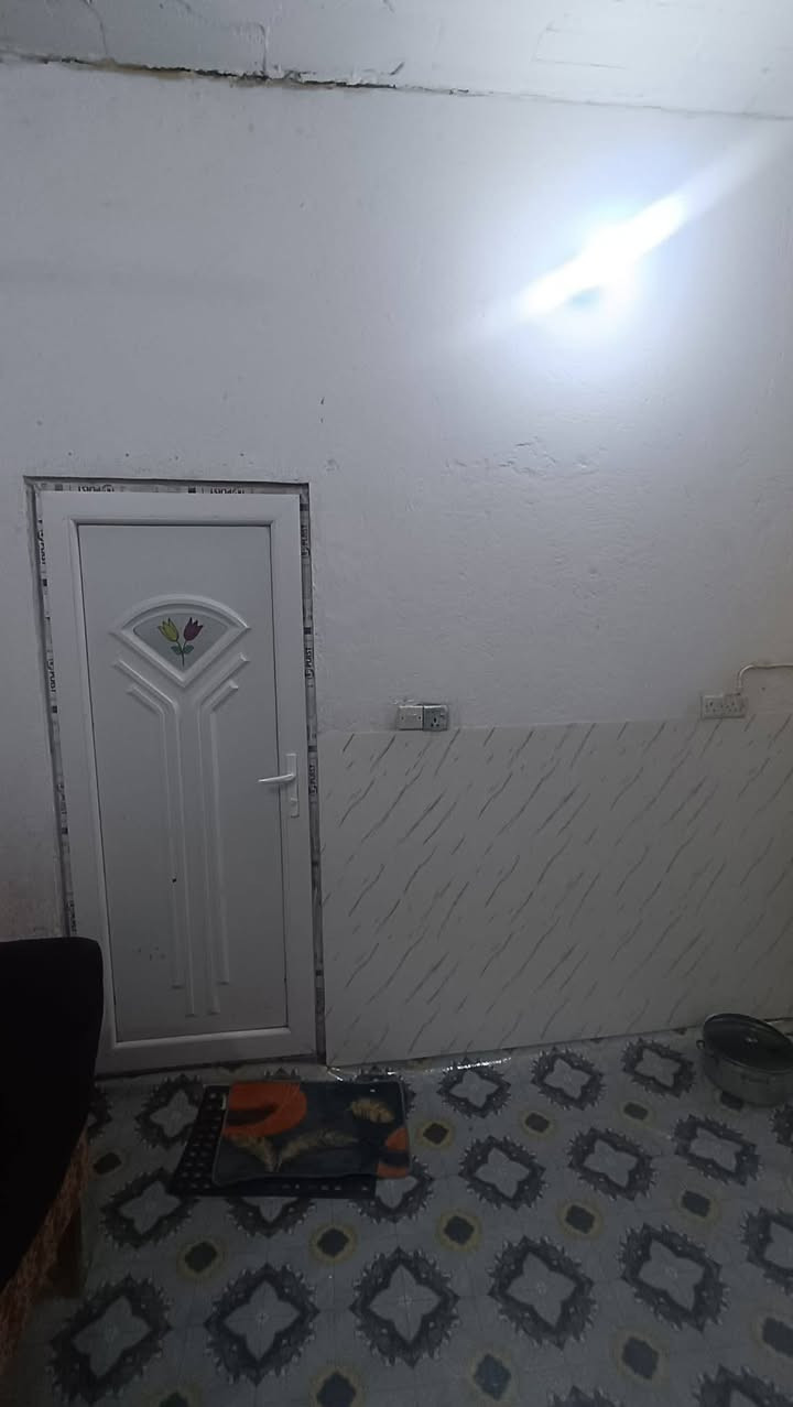ياالله عيني
دار للبيع مساحه 112 متر يتكون من طابقين معزولات الدرج من الامام كل طابق غرفه نوم 5*5 وصحيات وهول ومطبخ مفتوح 4*8 مع صاله وطرمه كوت الطشاش شارع القاضي حي الميمون قرب جسر ال6000 اليؤدي للخاجيه الاستفسار الاتصال ***********
او مراسله الصفحه
