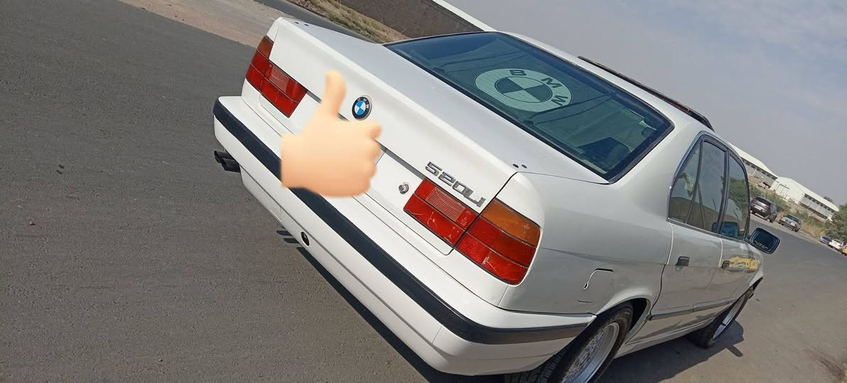 BMW 520مكينه فل
رقم الماني نينوئ سنويه 28
شرط المكينه والكير عادي
كهرئيات كلها شغاله
تايرات وباتري جديد
طخمها جديد
صبغ جاملغ بدون اي ضرر
شرط بدون كص
واترايك وين مايعجبك
شرط التحويل
السعر 40
***********
***********
