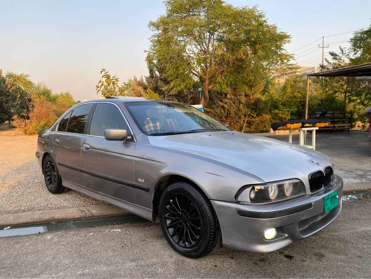 بةناوي خواي گةورةو ميهربان بييم سةقةر موديل٩٨ كامل كراوة بة٢٠٠٠ سيارةكة ٥٢٨ تاك دجيتةلة توماتيك دةبل گير سلايت جوار جام كارةبا ئةيبيس تراكشن تةبريد لةگة سويجي ناوو دةري لوك لوك سيارةكة بي ليدرانة موس براوةي نية جةكوجي نية گيرومةكينةيةكي لوك لوك سيارةكة جركةو ٢٠٠ دولار بشكينة كوشين بيلادي پةرو سةنةويكي لةگةلة بةهةندية دةيفروشم وةسلي پاكانةيشي لةگةلة ساف كراوة كارةباياتي بةشةرت زور جوانة سيارةكة لة رسمةكان جوانترة گيرومةكينةو تبريدو تةقةو رةقة بةشةرت مالي دوستة خوار هةمو بازار داي دةينم مشتةري بوي تيلم بو بكة لةگة ريزم سةرم مةهيشينة هةموي نوسراوة وةسفي ناوي سيارةكة لةقوةتي خوشي بيزارة مااشلا شوين هةولير*********** أربيل, العراق
