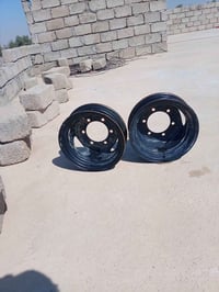 يوجد البيع زوج ويل  كيه فحل الحجم 13.         رقم الهاتف 07518712549
