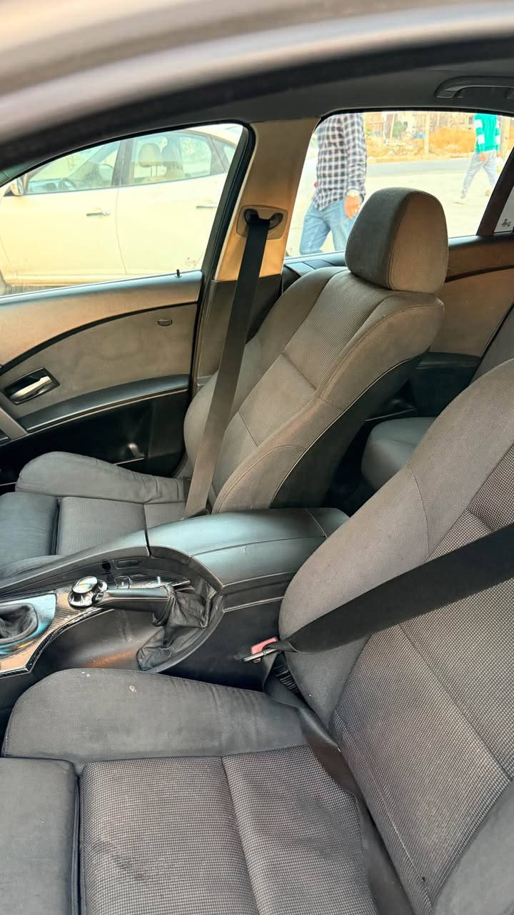 بي ام دبليو E60 • ٥٢٥i • ٢٠٠٤