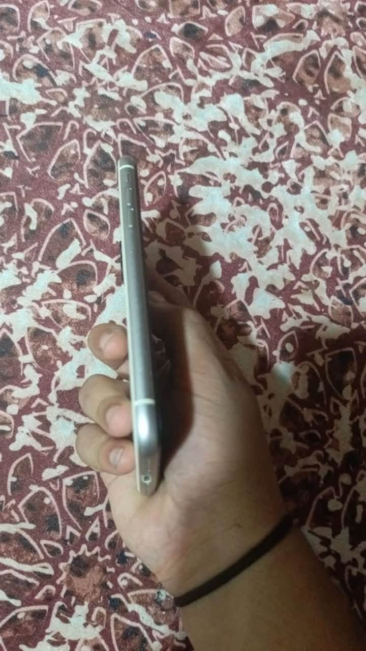 سلام عليكم ايفون 11ذاكره ١٢٨مبدل شاشه اصليه بطاريه 67ضهر مفطر رايده 200بي مجال للشراي مكاني بصره كرمت علي ***********

