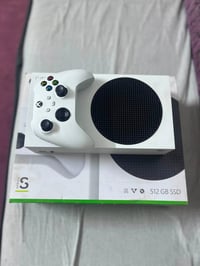 اكس بوكس سيريس اس • ٥١٢ جيجا • نظيف