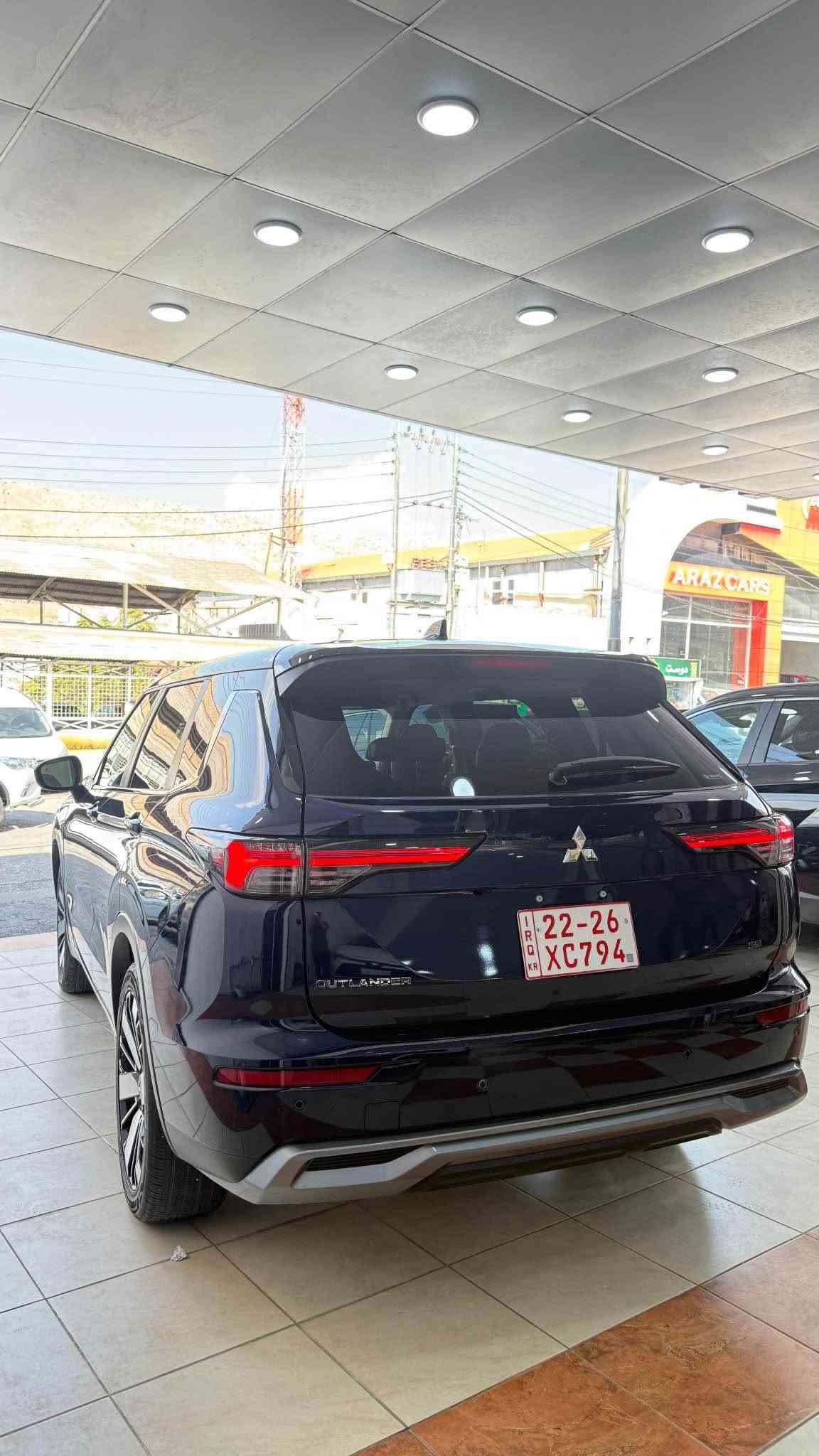 Mitsubishi Outlander 2025 clean title
فول مواصفات بدون فتحه سقف (دبل اكسل 4x4 )
مواصفات: (٧ راكب  بصمه شاشة  5 كاميرات  وشحن وايلرس 
كشنات جلد و هيتر - ستيرن هيتر بردات خلفي كشن خزن شغال سماعة harman 
سندوق شفت  بريك بصمه ويل كب كروم
رادار امامي و جانبي و خلفي  لايت ليد LED …)
محرك: 2.5  ماشية :(14 الف كم)
(سيارة بدون صبغ مكان واحد pdr بدون ارباك )
سعر :(198 ورقة بيها مجال ) 
مكان سيارة : ( دهوك ) ***********☎️ دهوك, العراق
