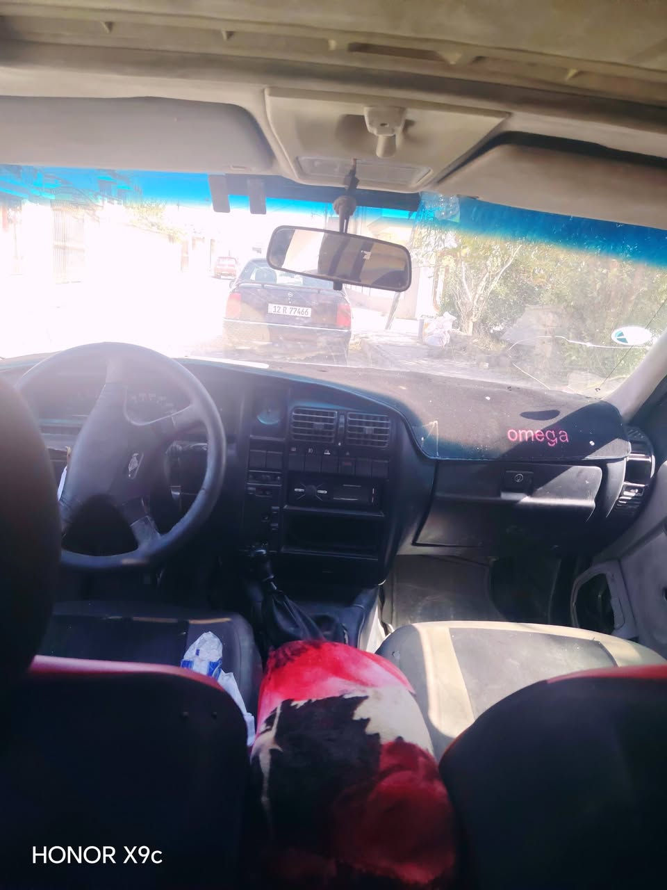 اوبل أوميكا للبيع حجم 20 موديل 91 سنويه جديد رقم نينوئ مستره سعر 28 بيها مجال رقم *********** / ***********
