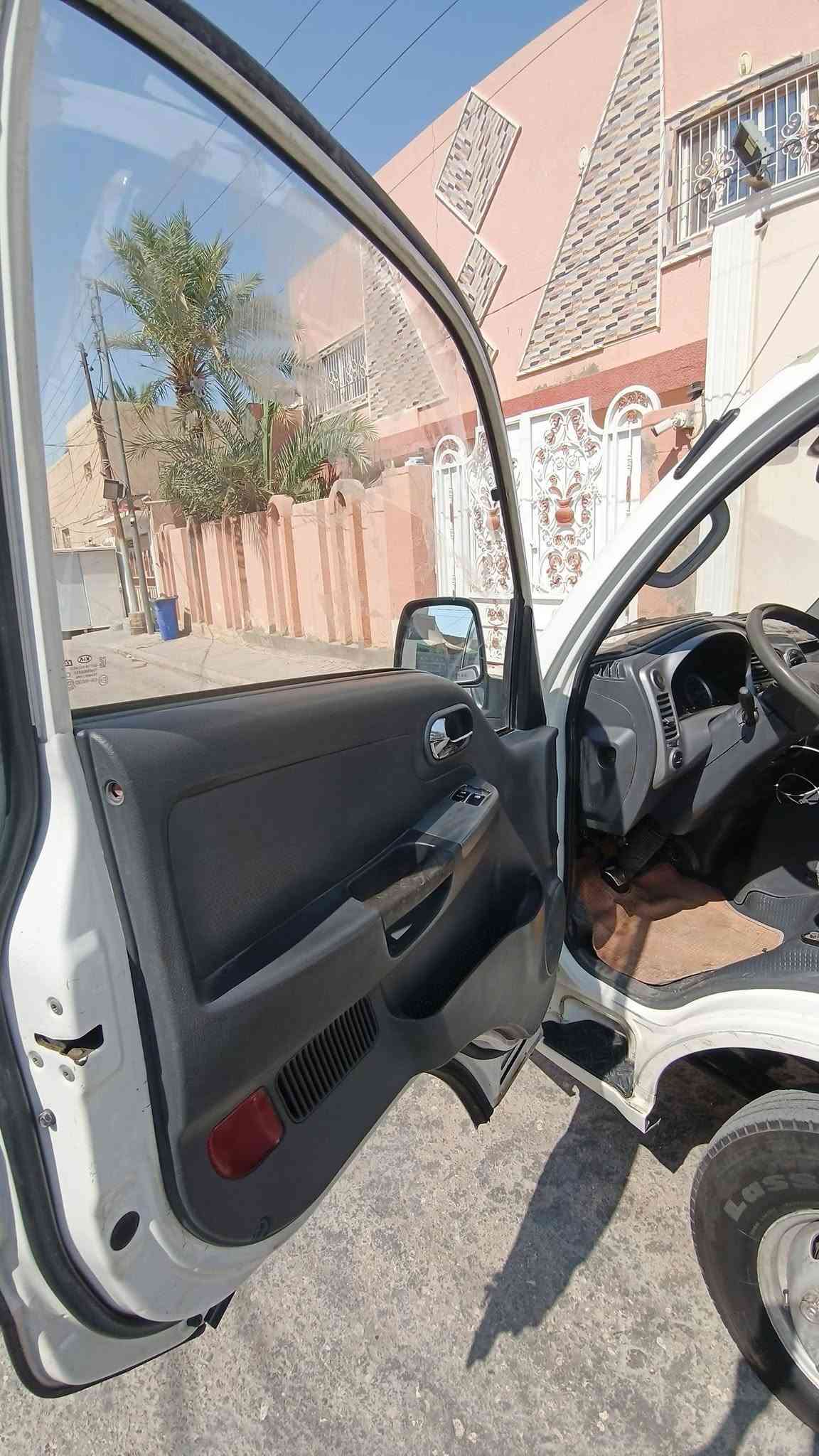 سلام عليكم كيا فحل للبيع مديل 2011 مبدله قماره فقط ولباقي كله مكفول شاصي مكينه كير حداديه تخم تاير كهربايات كلهه مكفولات مكان نجف رقم الهاتف ***********
