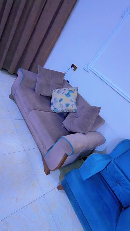 للبيع تخم قنفات تركي 7 مقاعد يصير جربايه
للاستفسار ‭+964 772 614 3085‬
