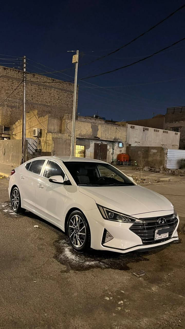افانتي 2019 سيارة جاهزة من كلشي فول عدة الفتحة بيها قطعتين تبديل رقم بصرة سنوية منتهية سعر 127 ورقة الشراب يتصل *********** البصرة, العراق
