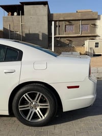 چارجر • ٢٠١٤ • لوحات بصره