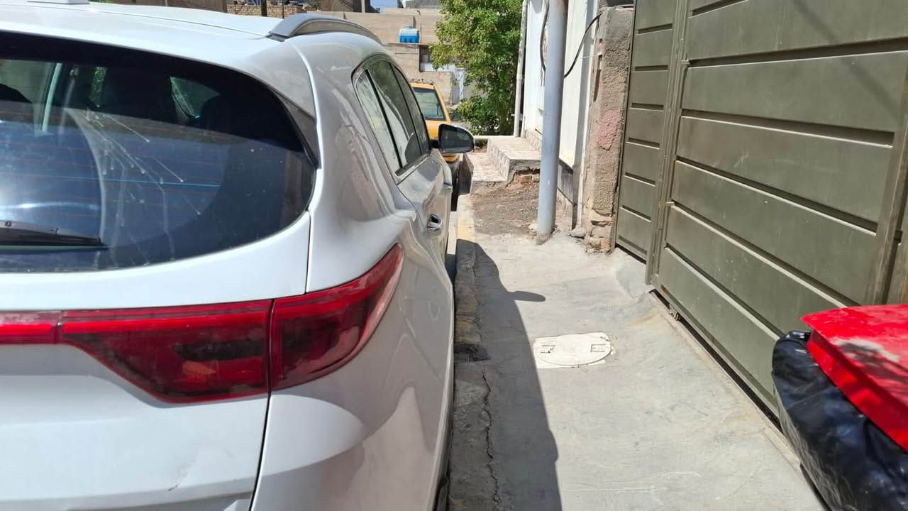 سبورتج ٢٠١٧ خليجي رقم بغداد بيها صبغ بابتين جهة اليمين ماشية ١٨٨ الف بصمه وحساسات وسماعات جيبي ال اريل نفكيشن تبريد قطعتين مكينه وكير وتبريد مكفول وبيها جرس بل ١٢٠ .. السعر ١٥٥ وبيها مجال
*********** وبي وتساب
