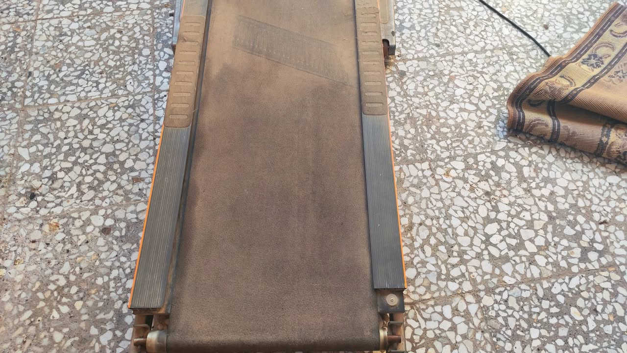 سلام عليكم جهاز جري كربائي عطل في المحرك السعر 100الف الرقم ***********
