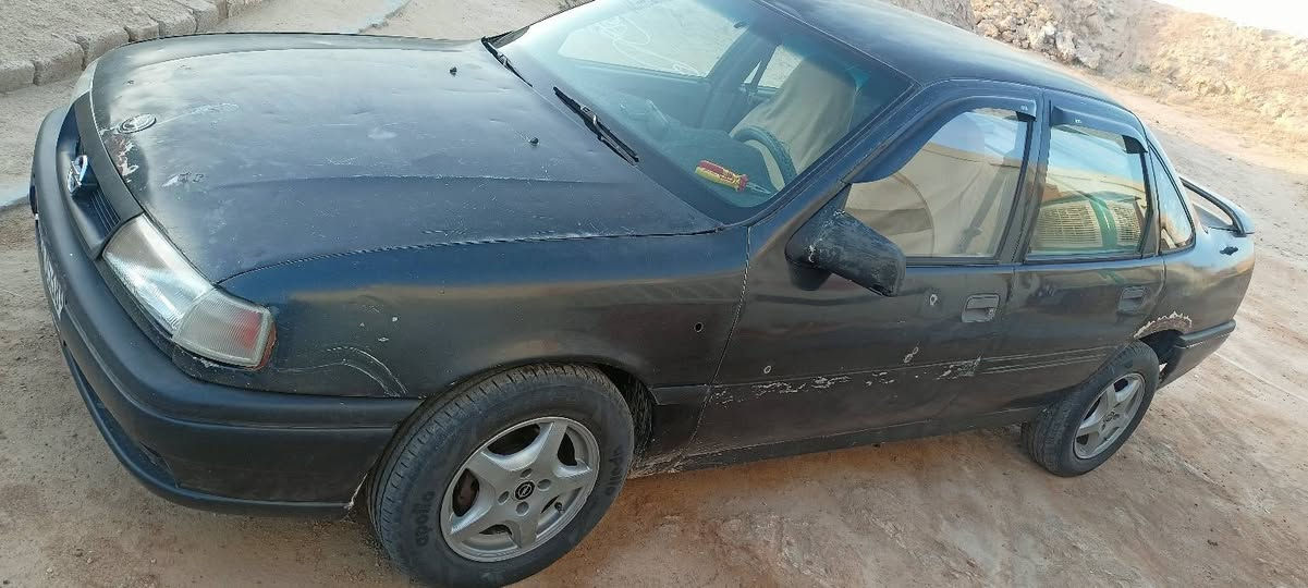 تاوبل فكترا محرك18 موديل 1991للبيع شرط التحويل مكاني حديثه بروانه الشراي يدخلي خاص او يتصل على رقمي ***********
