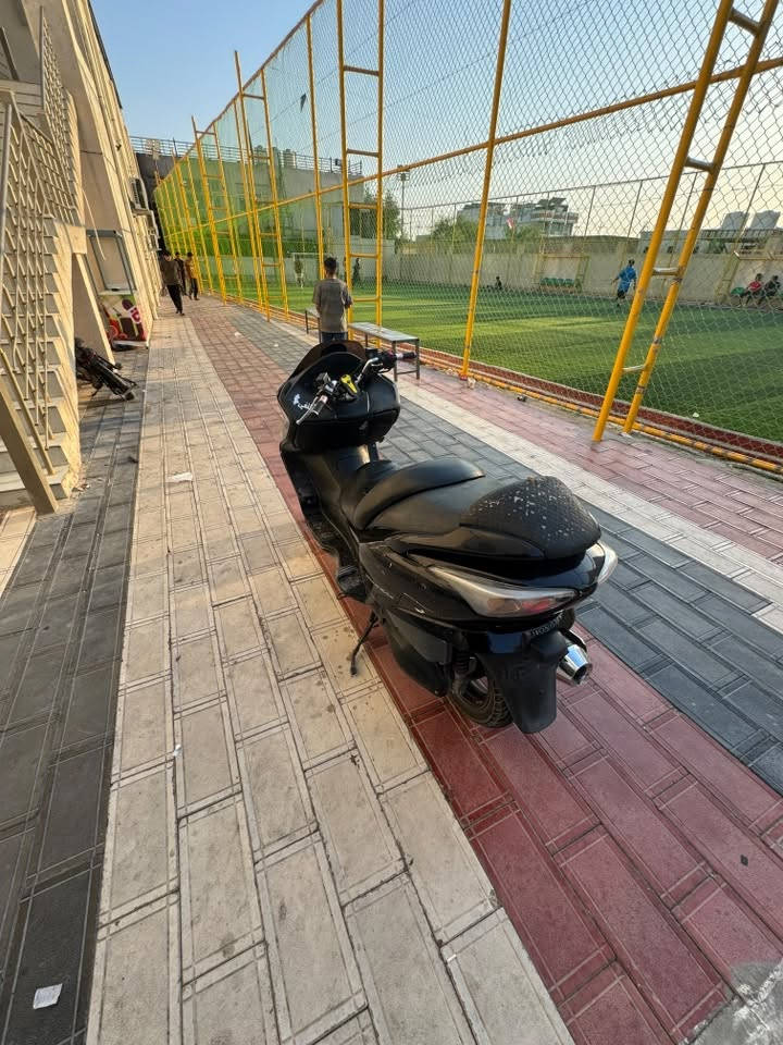 صفر ثمانيه كير ملغي دراجة مجفته بس حلوه مكينتها ناعمة لا تنقيص ولا تبخير كفراتها عوزهن ترتيب شوية مكاني رفاعي ب450 وبيها مجال بسيط 
***********
